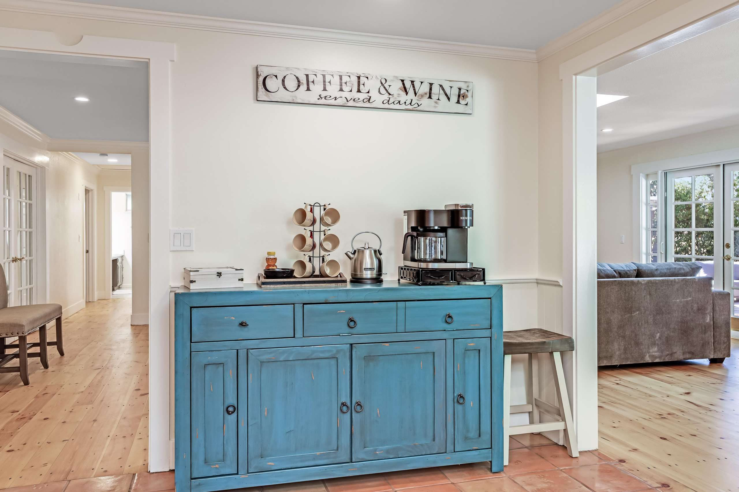 Bella Luxury Rentals - Sonoma Farm Estate Coffee Bar