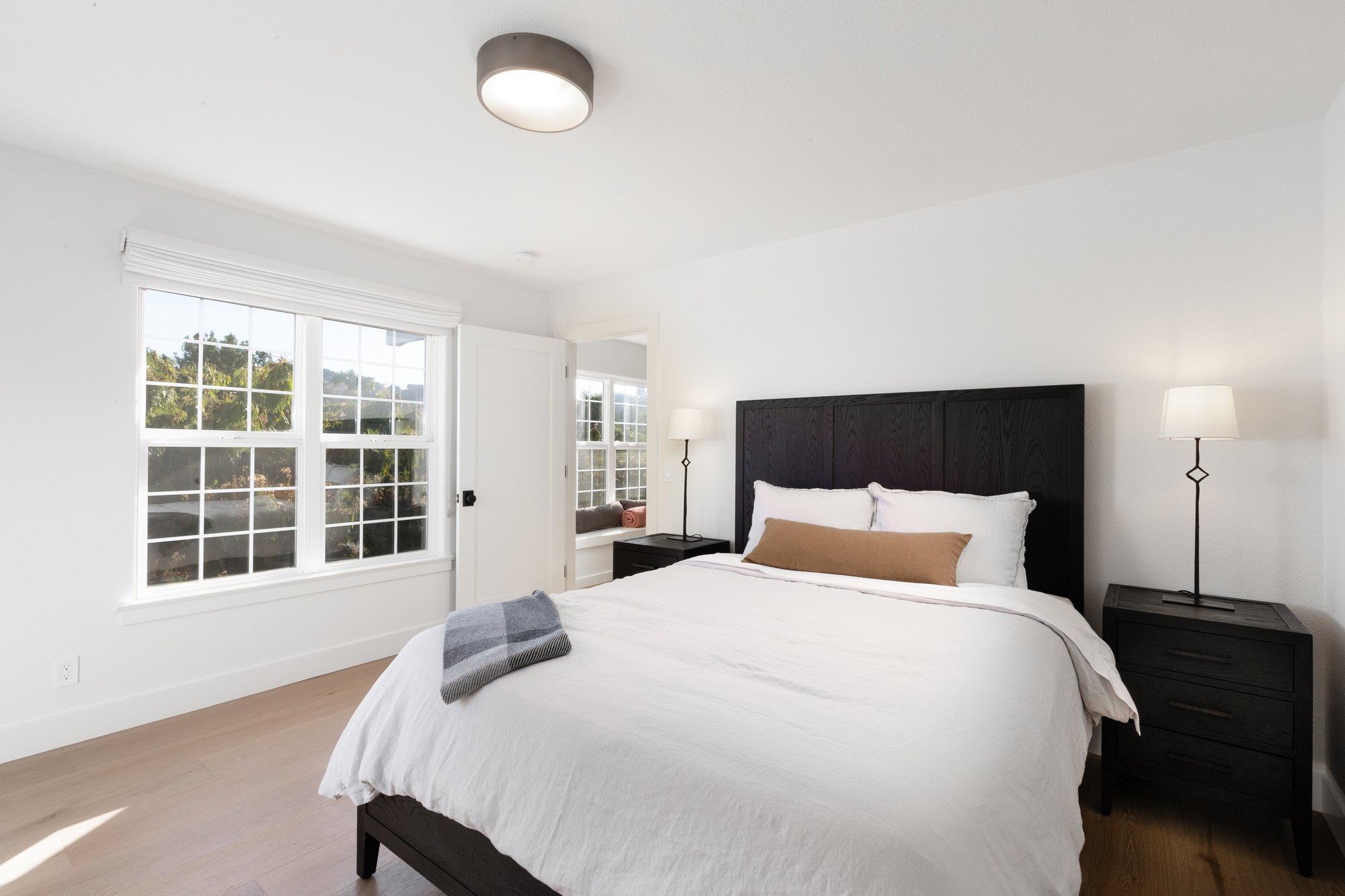 Bella Luxury Rentals - Los Olivos Bedroom