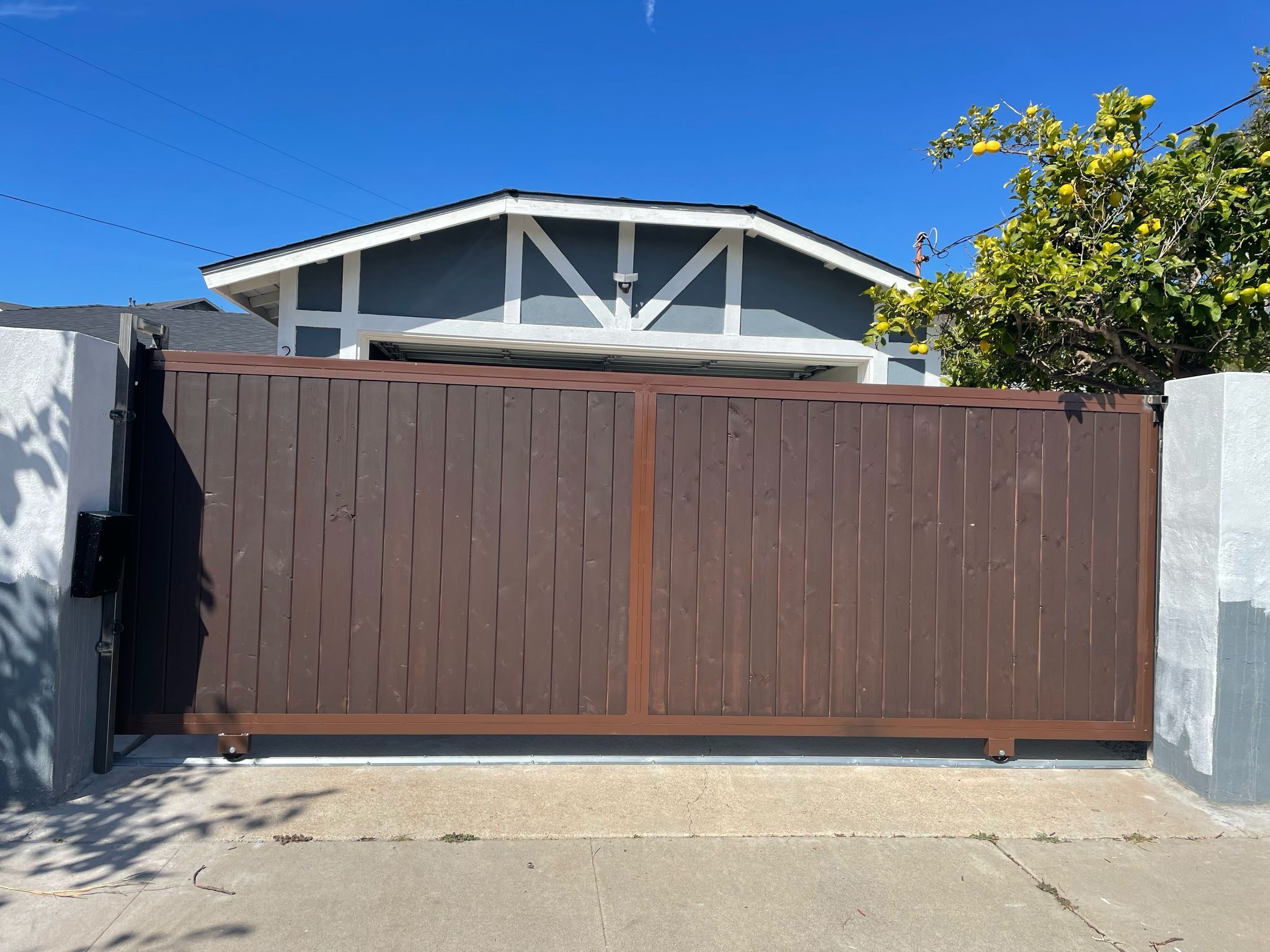 Bella Luxury Rentals - Flushing Drive